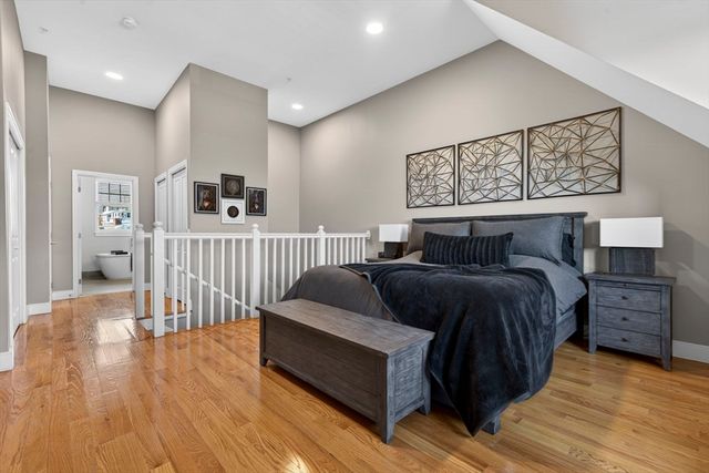 78 Boston St 78, Salem, MA 01970