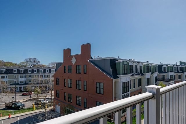 78 Boston St 78, Salem, MA 01970