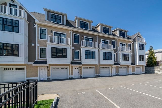 78 Boston St 78, Salem, MA 01970