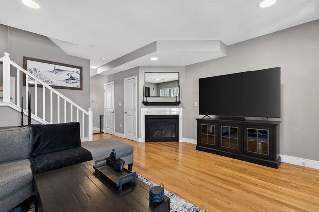 78 Boston St 78, Salem, MA 01970