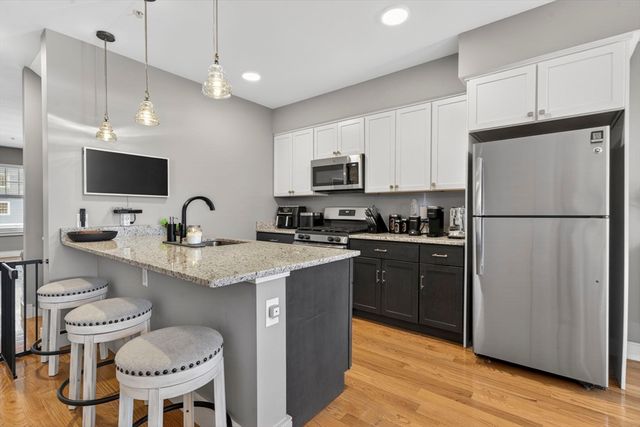 78 Boston St 78, Salem, MA 01970