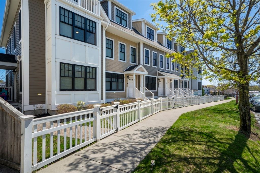 78 Boston St 78, Salem, MA 01970
