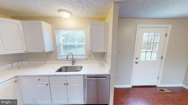 1180 BANNISTER CIR, Waldorf, MD 20602