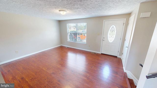 1180 BANNISTER CIR, Waldorf, MD 20602