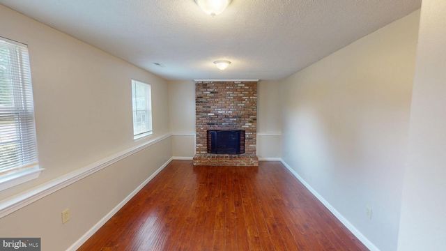 1180 BANNISTER CIR, Waldorf, MD 20602