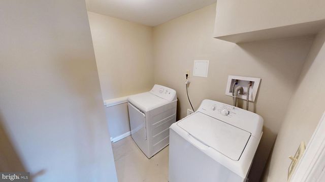 1180 BANNISTER CIR, Waldorf, MD 20602
