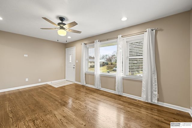 3521 N Main Circle, Elkhorn, NE 68022