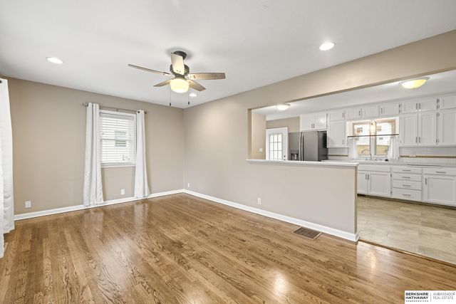 3521 N Main Circle, Elkhorn, NE 68022