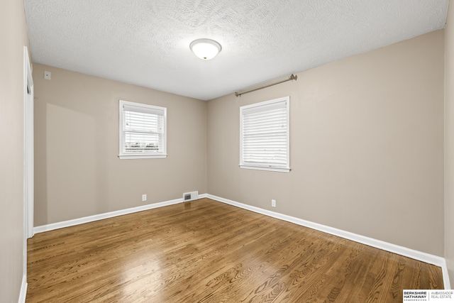 3521 N Main Circle, Elkhorn, NE 68022