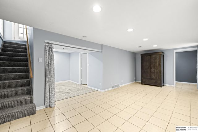 3521 N Main Circle, Elkhorn, NE 68022