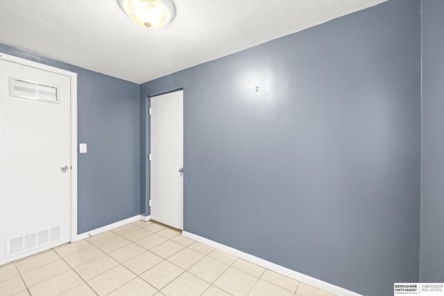 3521 N Main Circle, Elkhorn, NE 68022