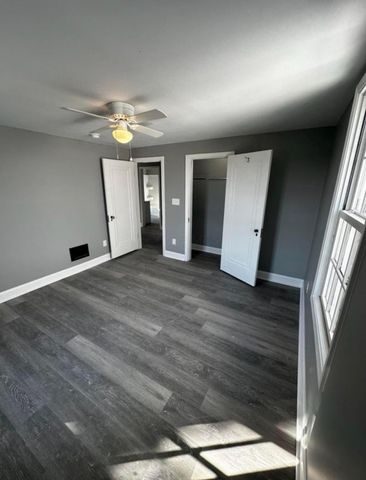1066 E 17th Avenue, Columbus, OH 43211