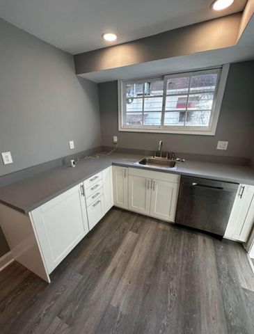 1066 E 17th Avenue, Columbus, OH 43211