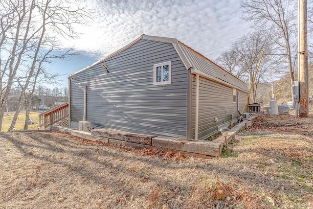 96 Pine Hollow Rd Road, Hardy, AR 72542