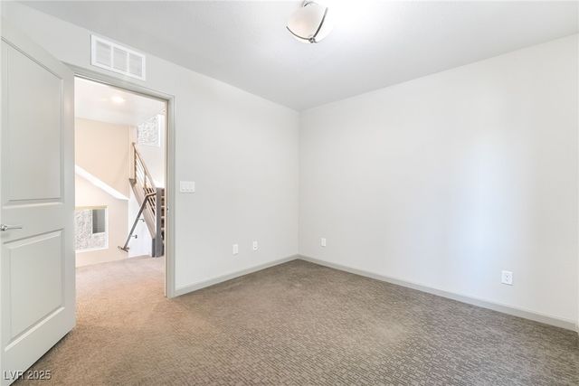 8032 Carpenter Creek Avenue, Las Vegas, NV 89113