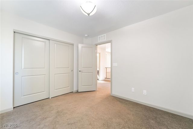 8032 Carpenter Creek Avenue, Las Vegas, NV 89113