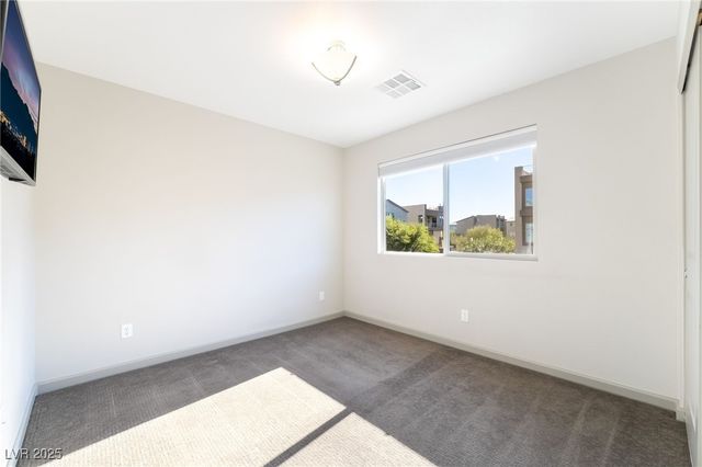 8032 Carpenter Creek Avenue, Las Vegas, NV 89113