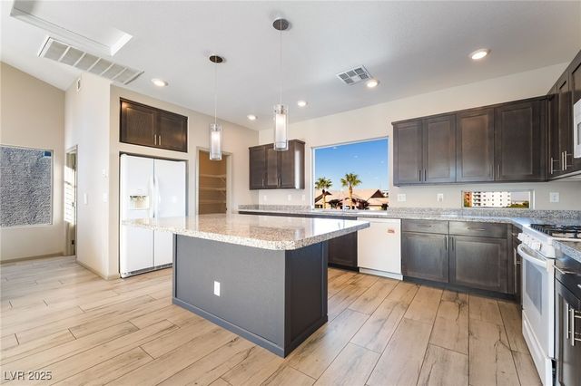 8032 Carpenter Creek Avenue, Las Vegas, NV 89113