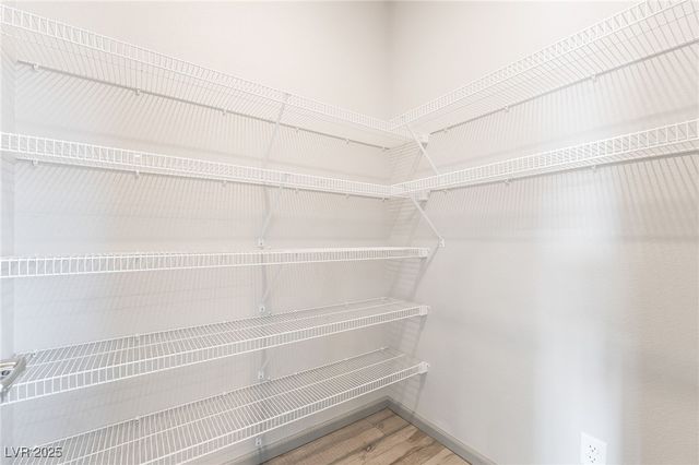 8032 Carpenter Creek Avenue, Las Vegas, NV 89113