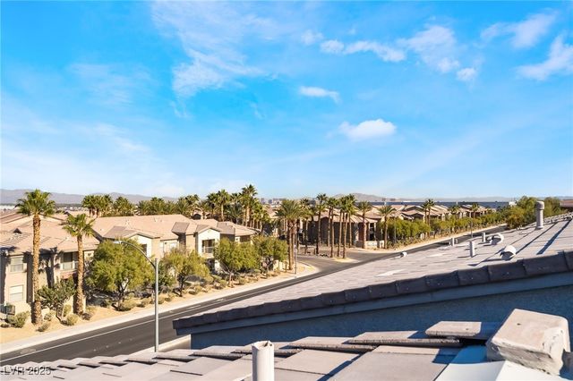 8032 Carpenter Creek Avenue, Las Vegas, NV 89113