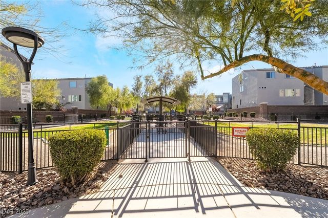 8032 Carpenter Creek Avenue, Las Vegas, NV 89113