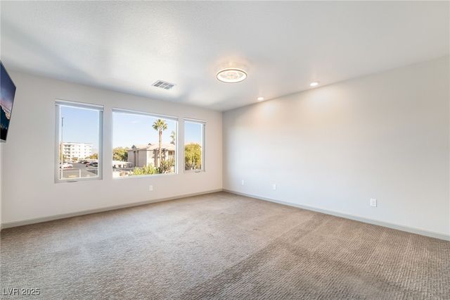 8032 Carpenter Creek Avenue, Las Vegas, NV 89113
