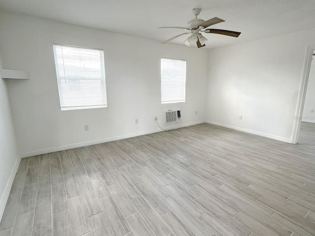 24 LYNN WAY 25, Madeira Beach, FL 33708