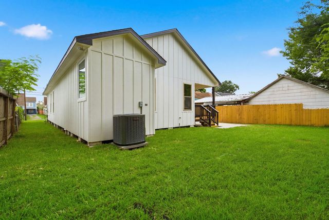 5234 Leeland Street, Houston, TX 77023