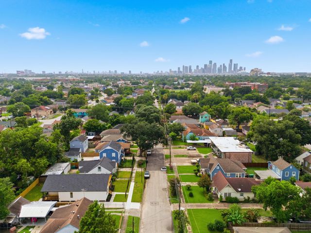 5234 Leeland Street, Houston, TX 77023