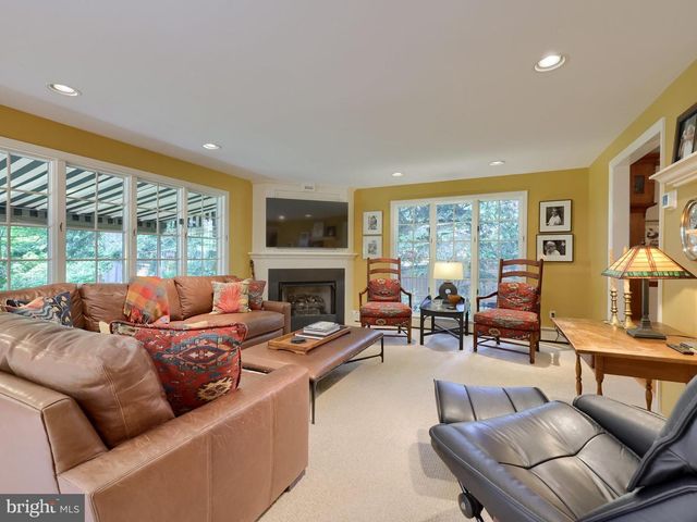 1591 MISSION RD, Lancaster, PA 17601