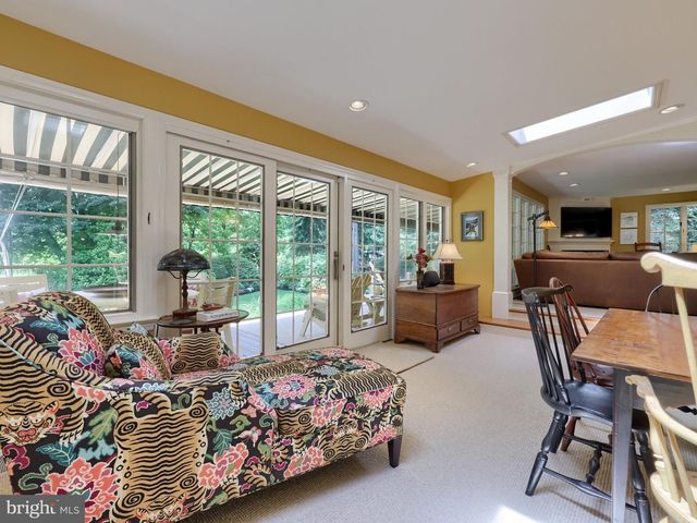 1591 MISSION RD, Lancaster, PA 17601