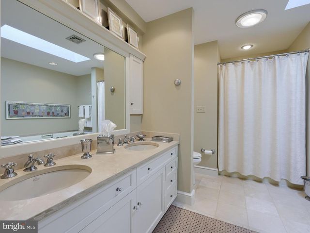 1591 MISSION RD, Lancaster, PA 17601