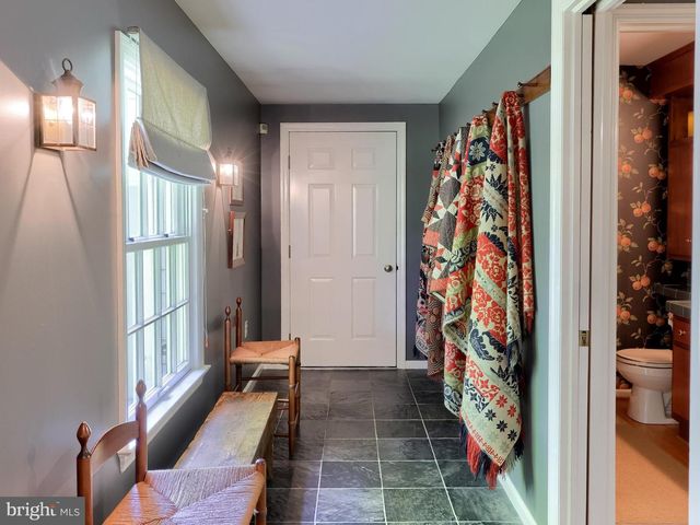 1591 MISSION RD, Lancaster, PA 17601