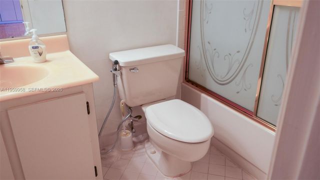 116 Lake Emerald Dr 408, Oakland Park, FL 33309