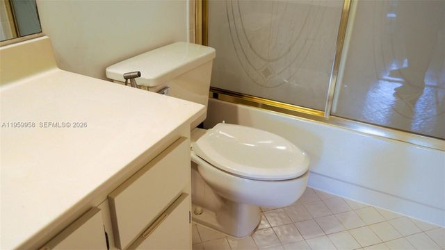 116 Lake Emerald Dr 408, Oakland Park, FL 33309