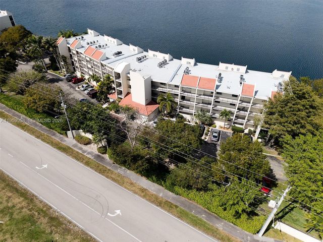 116 Lake Emerald Dr 408, Oakland Park, FL 33309