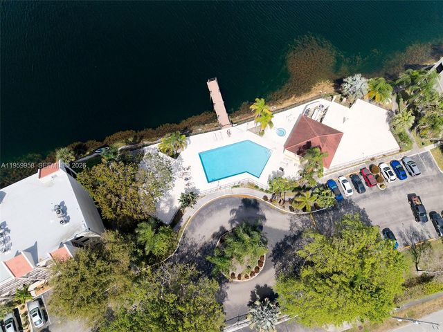 116 Lake Emerald Dr 408, Oakland Park, FL 33309