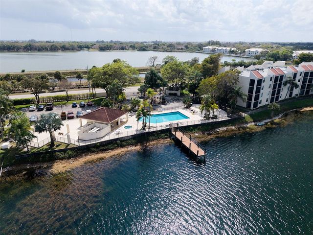 116 Lake Emerald Dr 408, Oakland Park, FL 33309