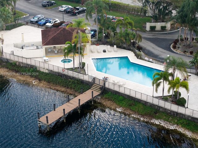 116 Lake Emerald Dr 408, Oakland Park, FL 33309