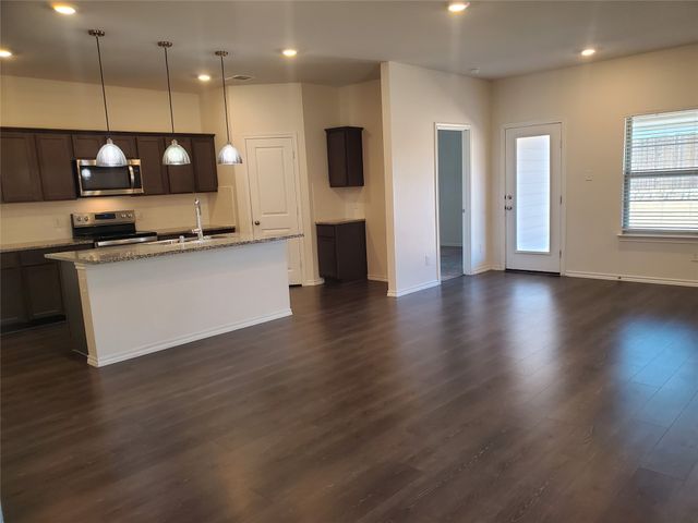 2043 Serval Lane, Crandall, TX 75114