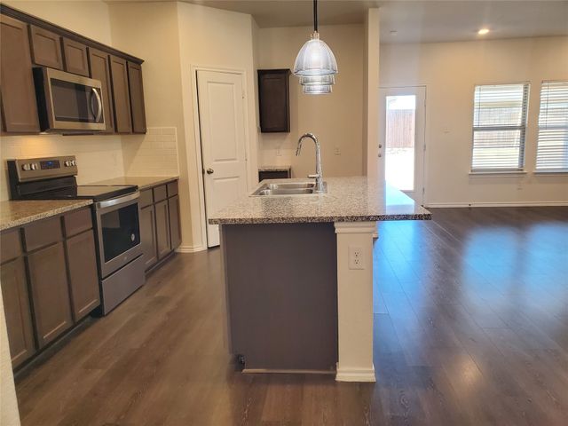 2043 Serval Lane, Crandall, TX 75114