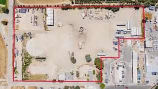 905 917 Corporation Street, Santa Paula, CA 93060