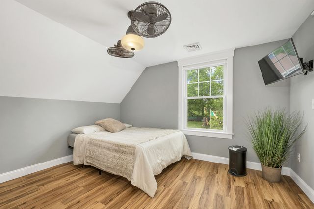 8 Heaphy Lane, Dover, NH 03820