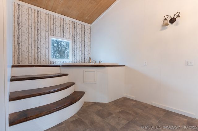 315 W Main Street, Beggs, OK 74421