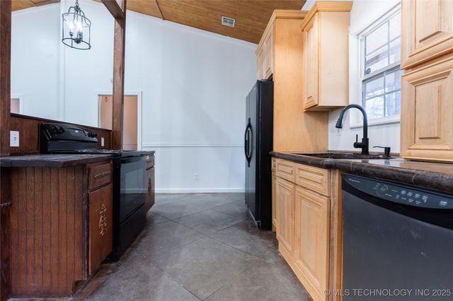 315 W Main Street, Beggs, OK 74421