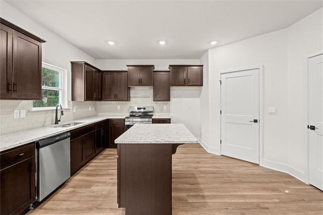 218 Laney Drive, Carrollton, GA 30117