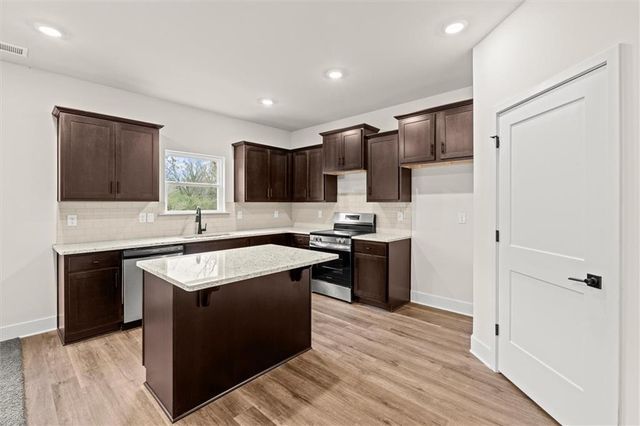 218 Laney Drive, Carrollton, GA 30117