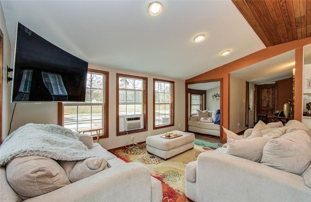 1016 E Capps Road, Livingston, TX 77351