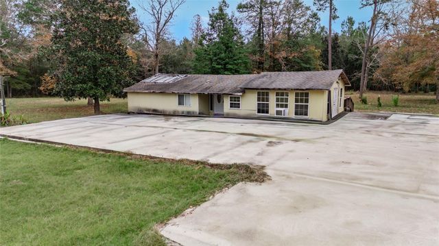 1016 E Capps Road, Livingston, TX 77351