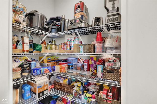 2724 Daisy Court, Columbus, IN 47201